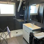 Aramis Lägenhetshotell 3*