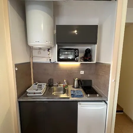 Aramis Apart-hotel 3*