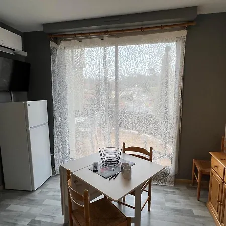 Aparthotel Aramis 2*