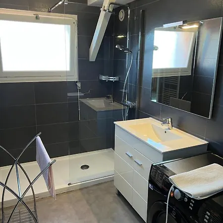 Aramis Aparthotel 4*